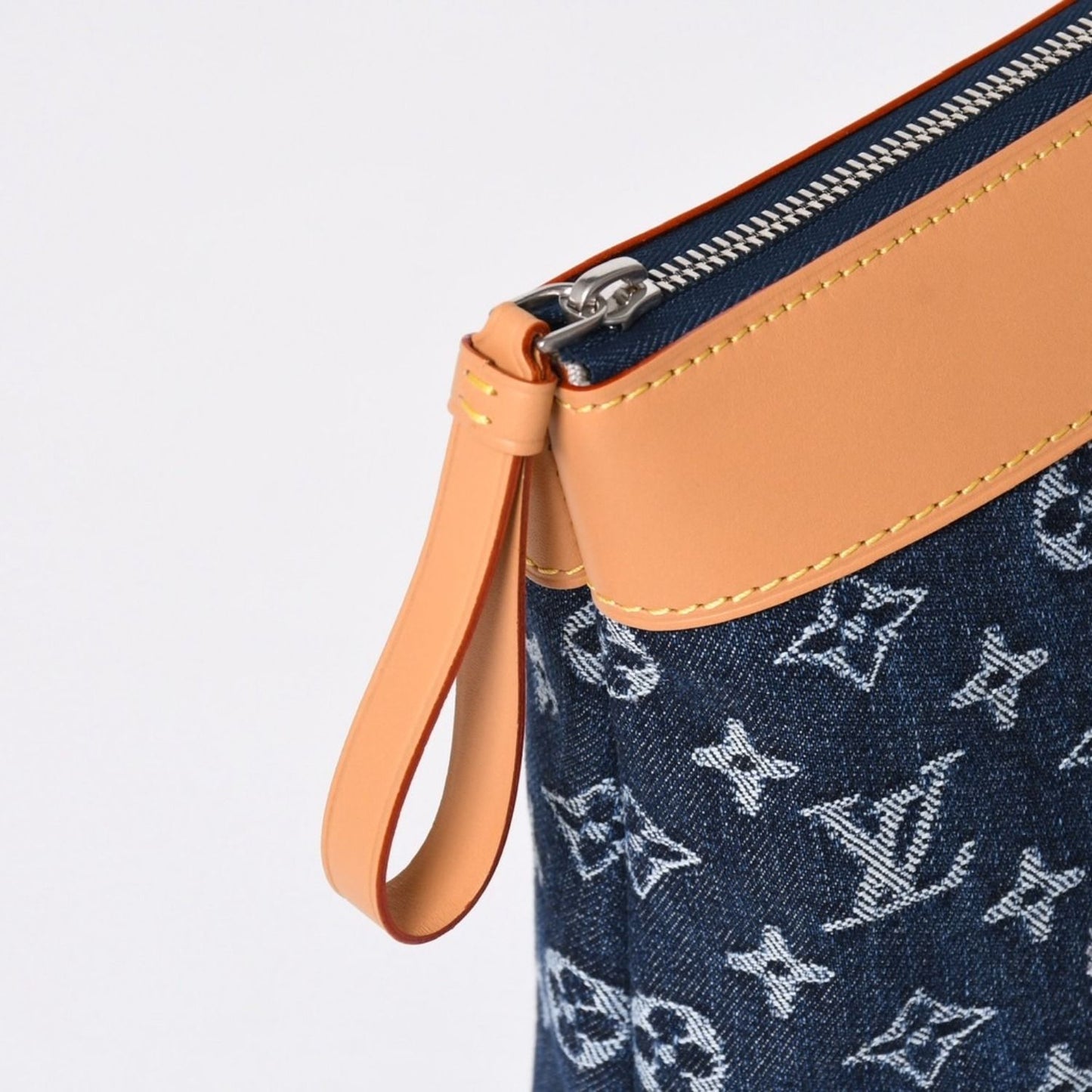 Louis Vuitton Handbag Clutch Pochette Voyage Monogram Denim — view 5