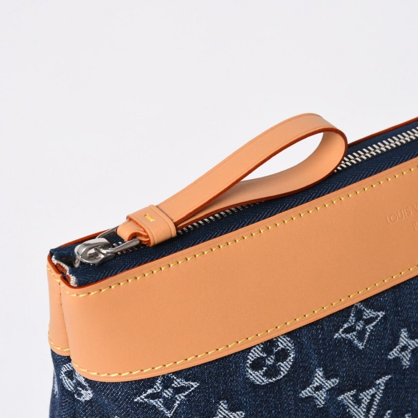 Louis Vuitton Handbag Clutch Pochette Voyage Monogram Denim — view 6
