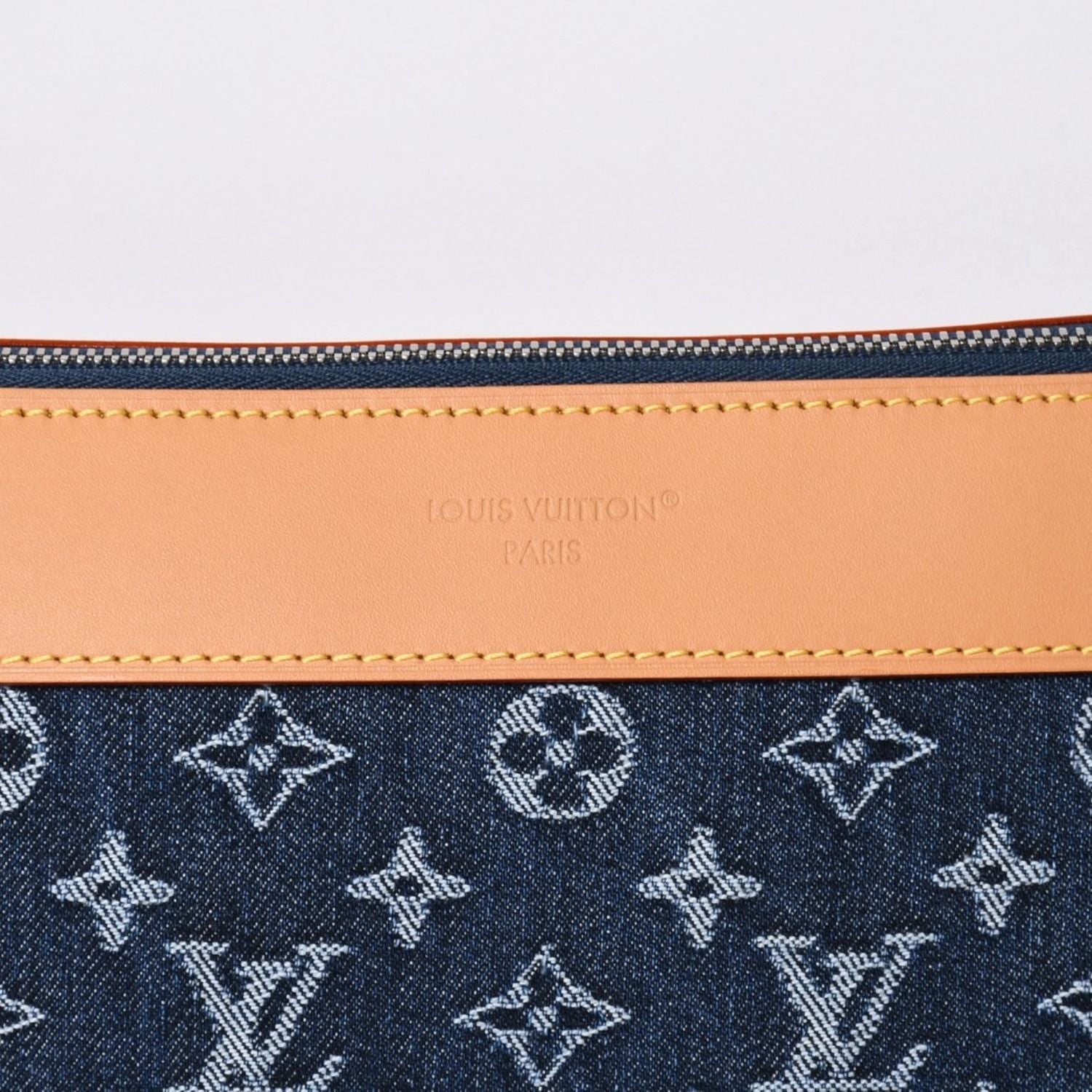 Louis Vuitton Handbag Clutch Pochette Voyage Monogram Denim — view 8