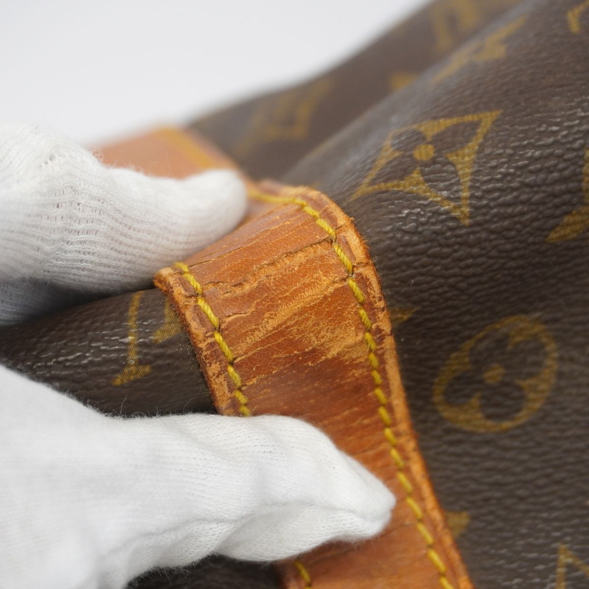 Louis Vuitton Boston Bag Monogram Keepall 55 Brown — view 7