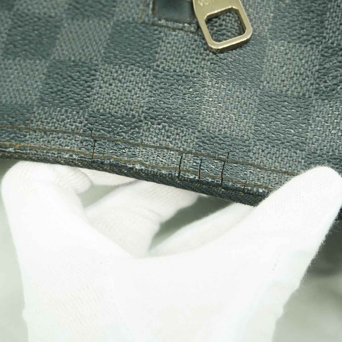 Louis Vuitton Shoulder Bag Damier Graphite Mick GM Black Gray — view 7
