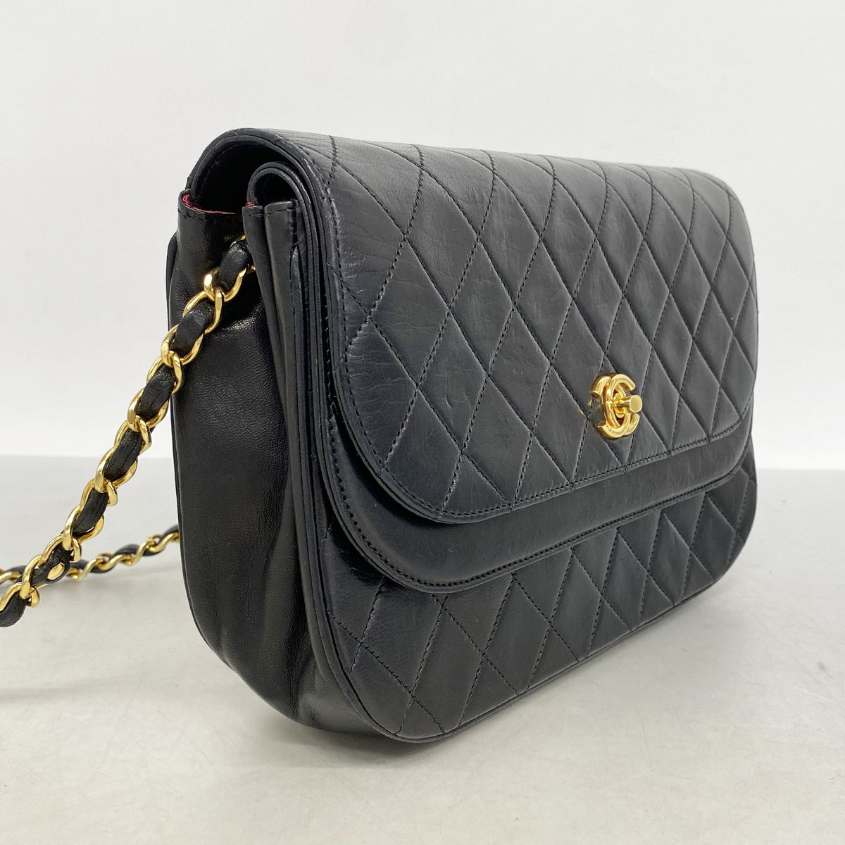 Chanel Shoulder Bag Quilted Lambskin Black Gold — view 2