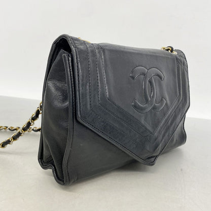 Chanel Shoulder Bag Lambskin Black Gold — view 2