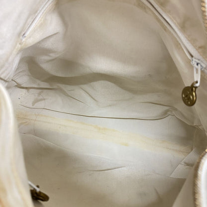 Chanel Shoulder Bag Leather White Gold — view 4