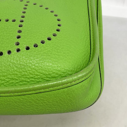 Hermes Shoulder Bag Evelyne TPM Taurillon Clemence Apple Green Gold — view 6