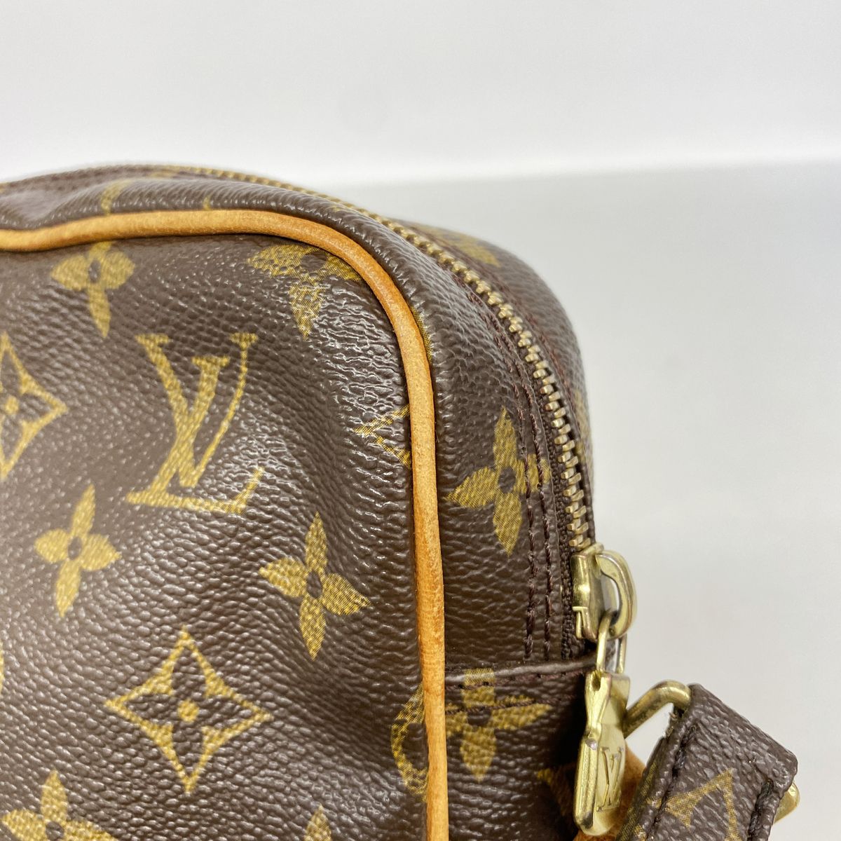 Louis Vuitton Shoulder Bag Monogram Danube Brown — view 7