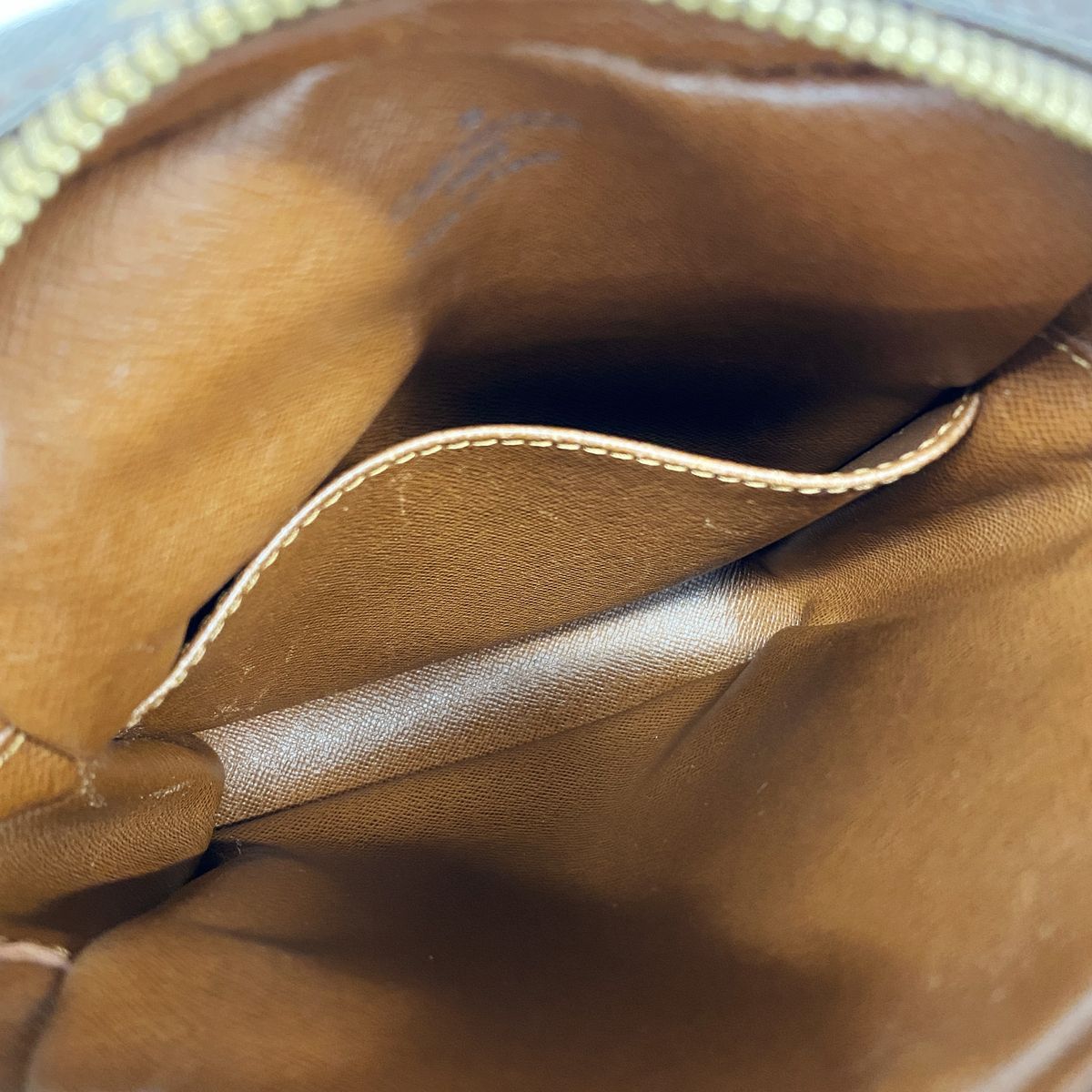 Louis Vuitton Shoulder Bag Monogram Danube Brown — view 4