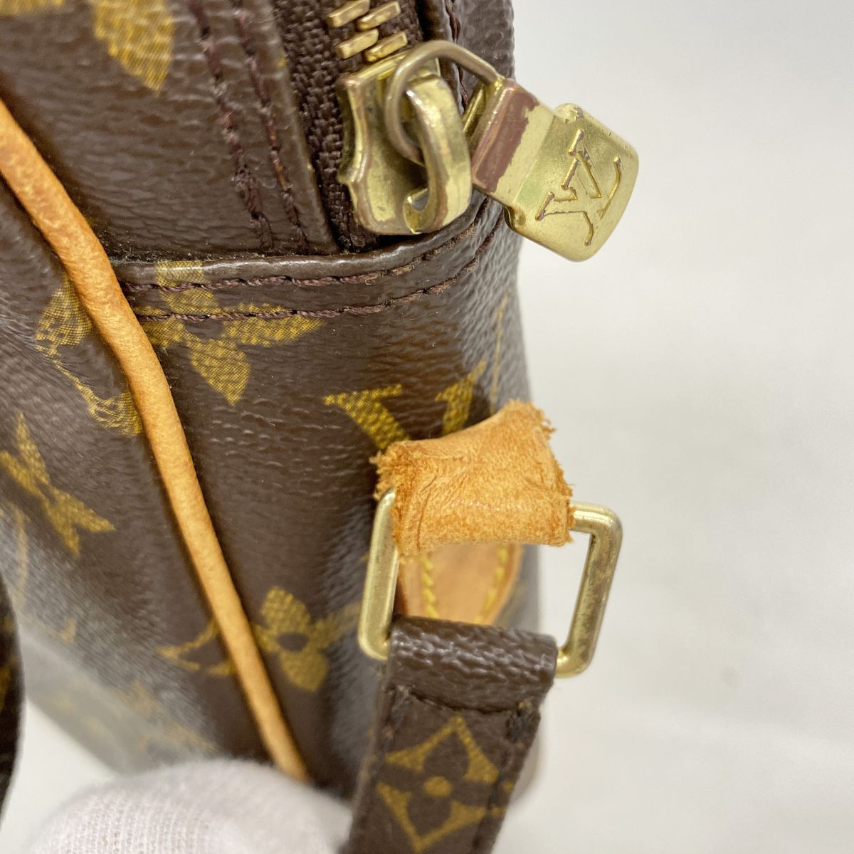 Louis Vuitton Shoulder Bag Monogram Danube Brown — view 8