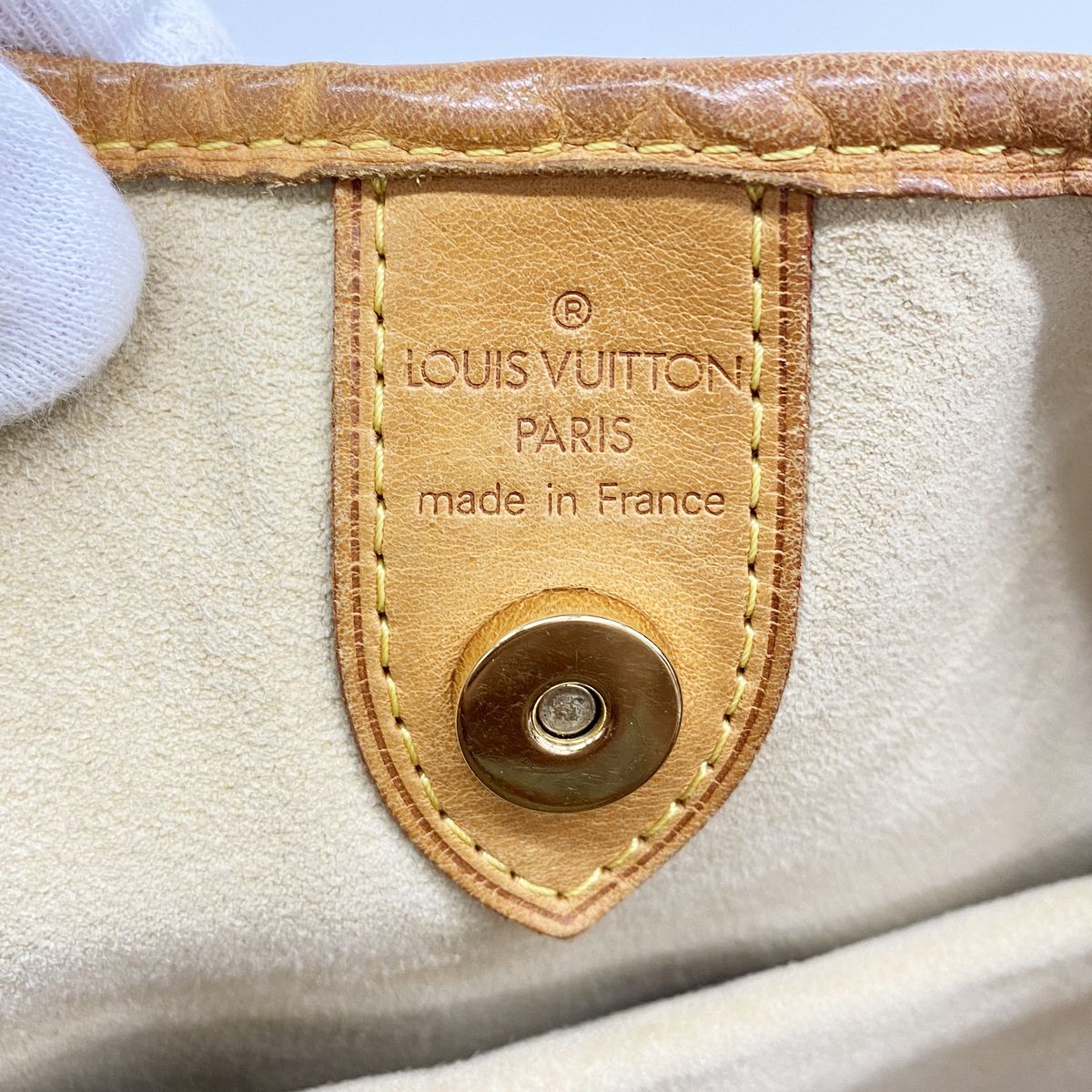 Louis Vuitton Shoulder Bag Damier Azur Galleria PM White — view 5