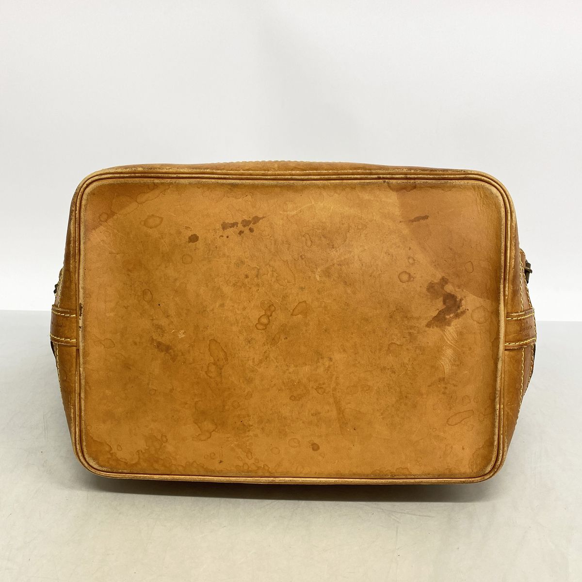 Louis Vuitton Shoulder Bag Monogram Noe Brown — view 3