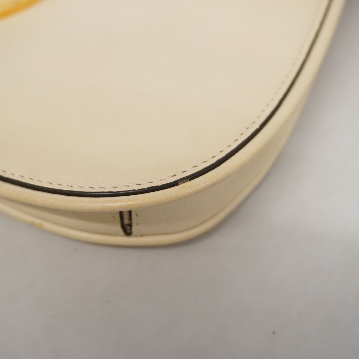 Gucci Shoulder Bag Blondie Leather Beige Gold — view 6