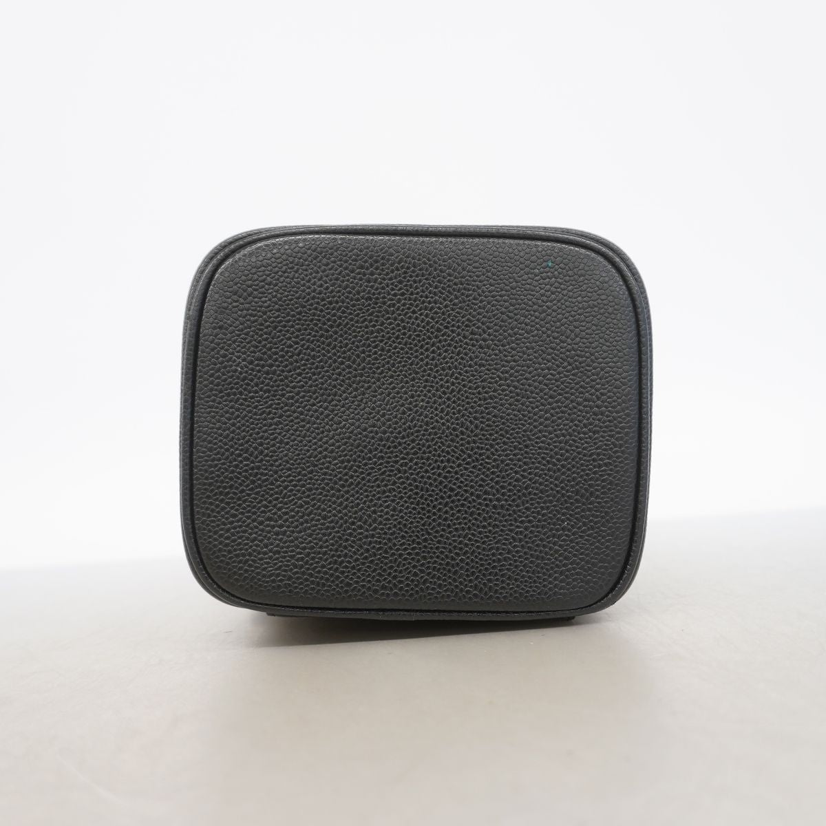 Chanel Vanity Bag Caviar Leather Black Gold — view 3