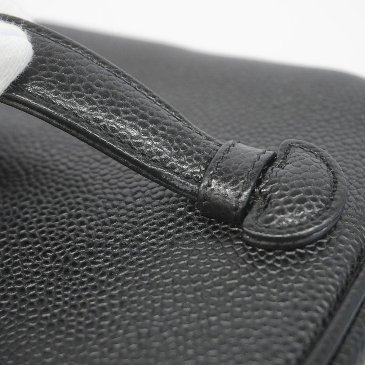 Chanel Vanity Bag Caviar Leather Black Gold — view 8