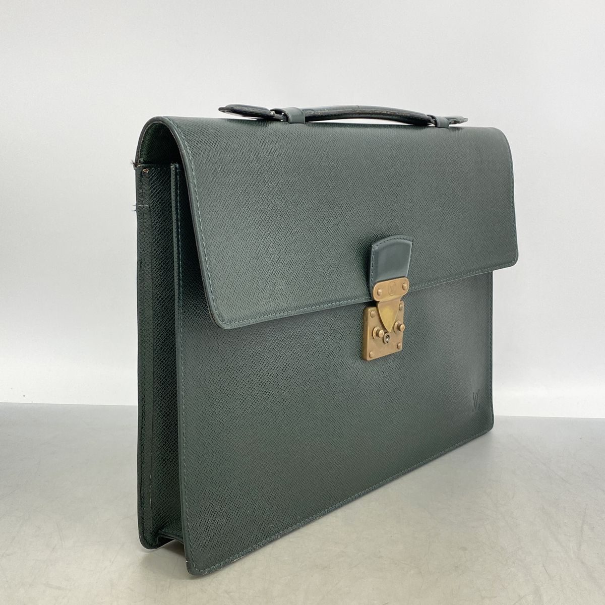 Louis Vuitton Business Bag Taiga Serviette Clad M Epi Seer — view 2
