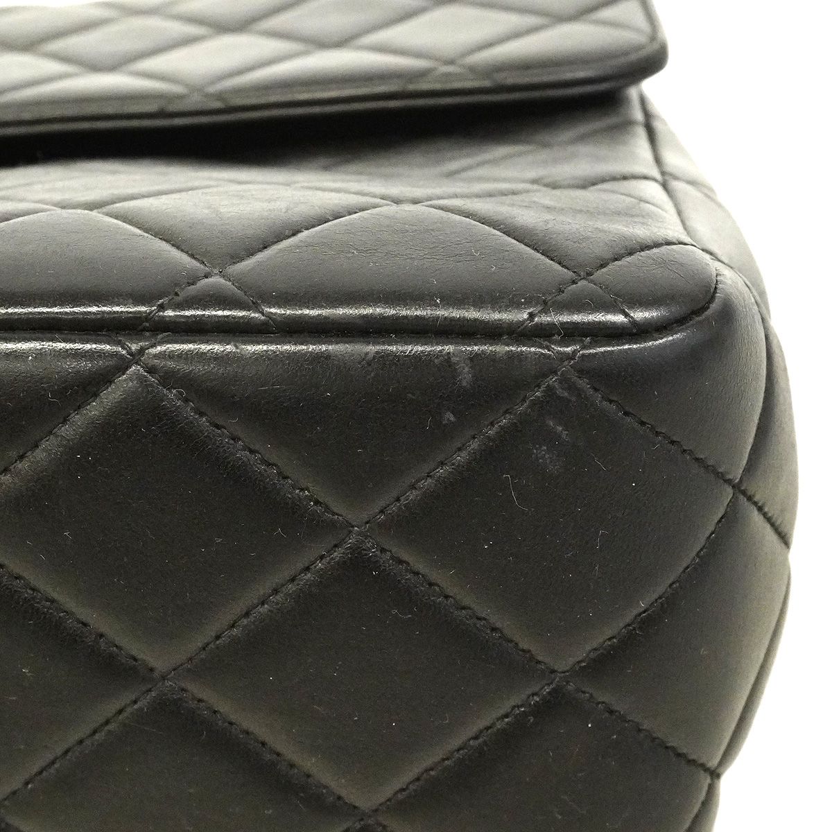 Chanel Shoulder Bag Maxi Quilted Black Gold — view 6