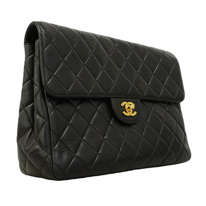 Chanel Shoulder Bag Maxi Quilted Black Gold — view 2