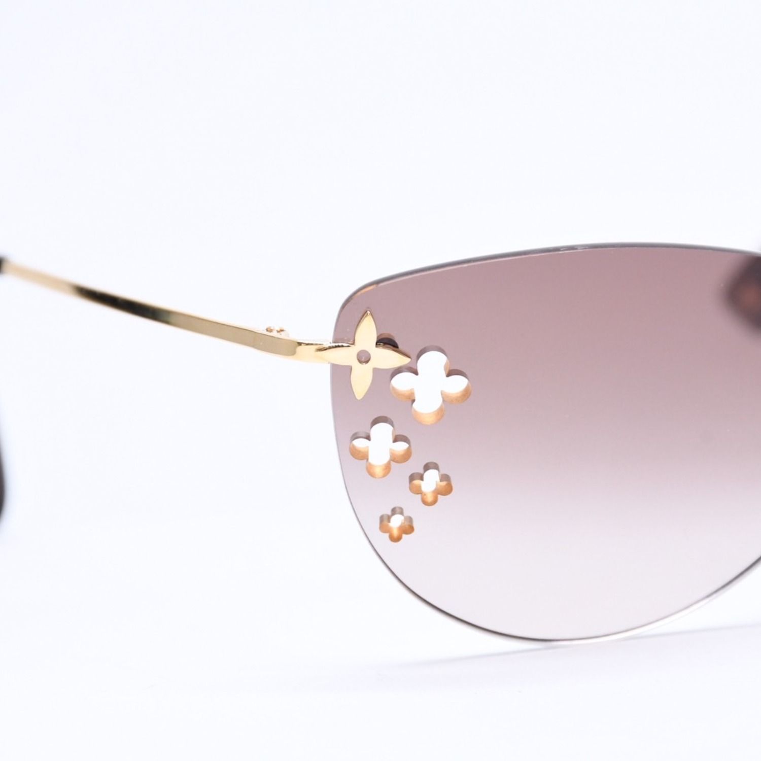 Louis Vuitton Desmayo Cat Eye Rimless Sunglasses Brown Monogram Flower Gold — view 6