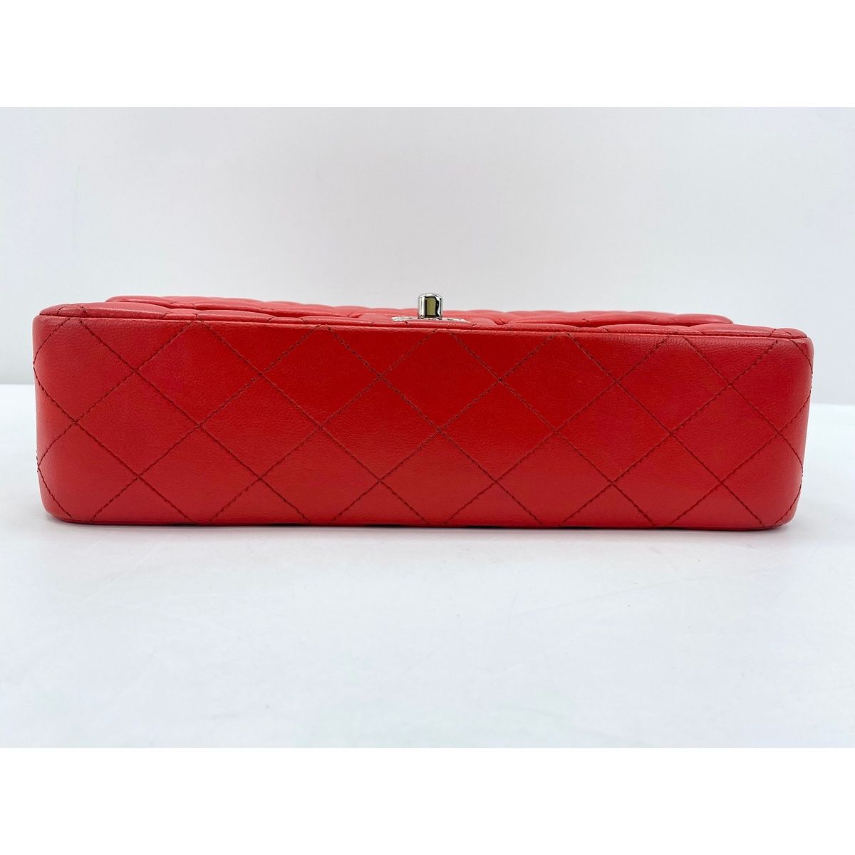 Chanel Shoulder Bag Quilted — view 7