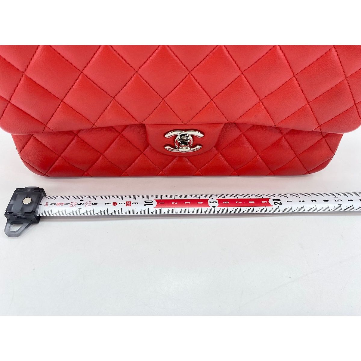 Chanel Shoulder Bag Quilted — view 4