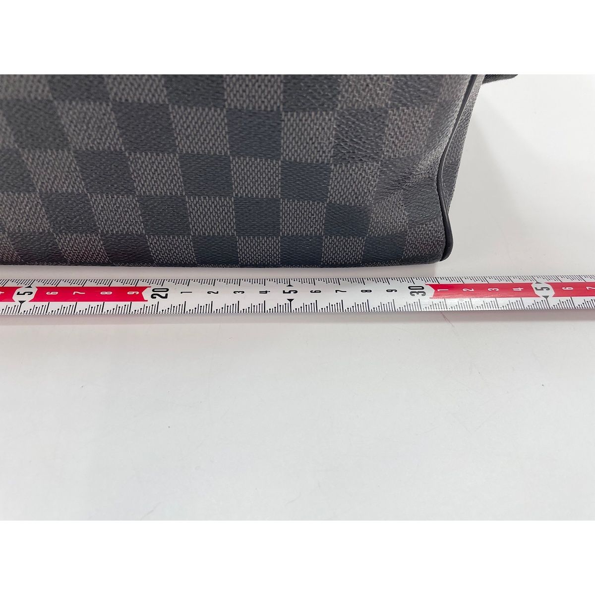 Louis Vuitton Shoulder Bag District — view 4