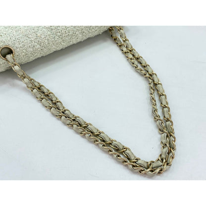 Chanel Shoulder Bag Quilted — view 8