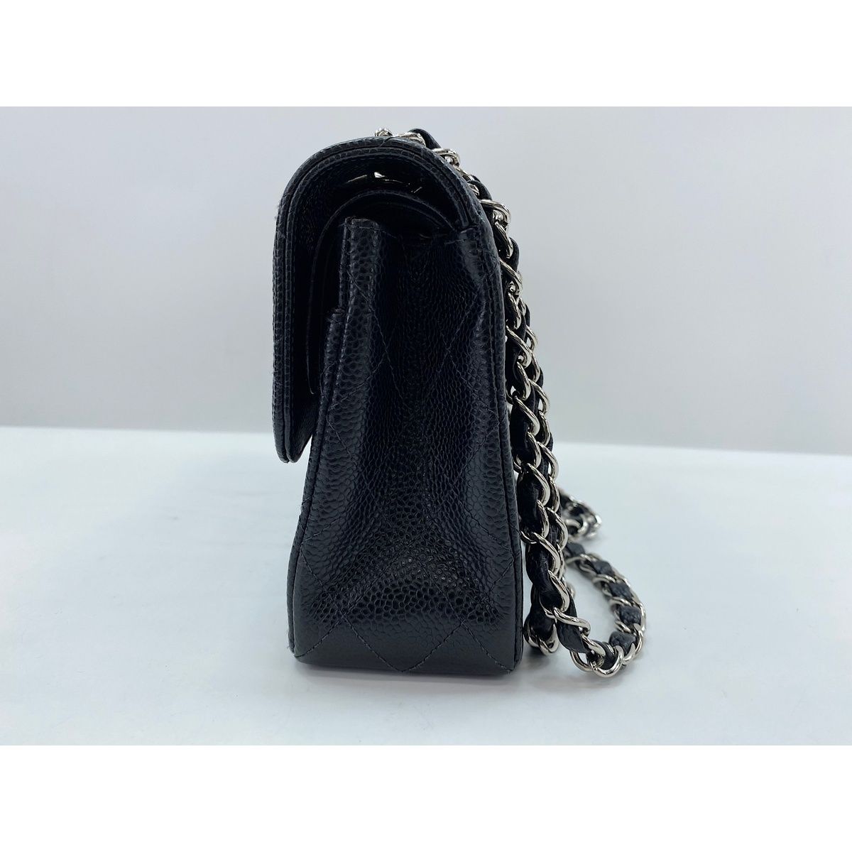 Chanel Shoulder Bag Quilted — view 3