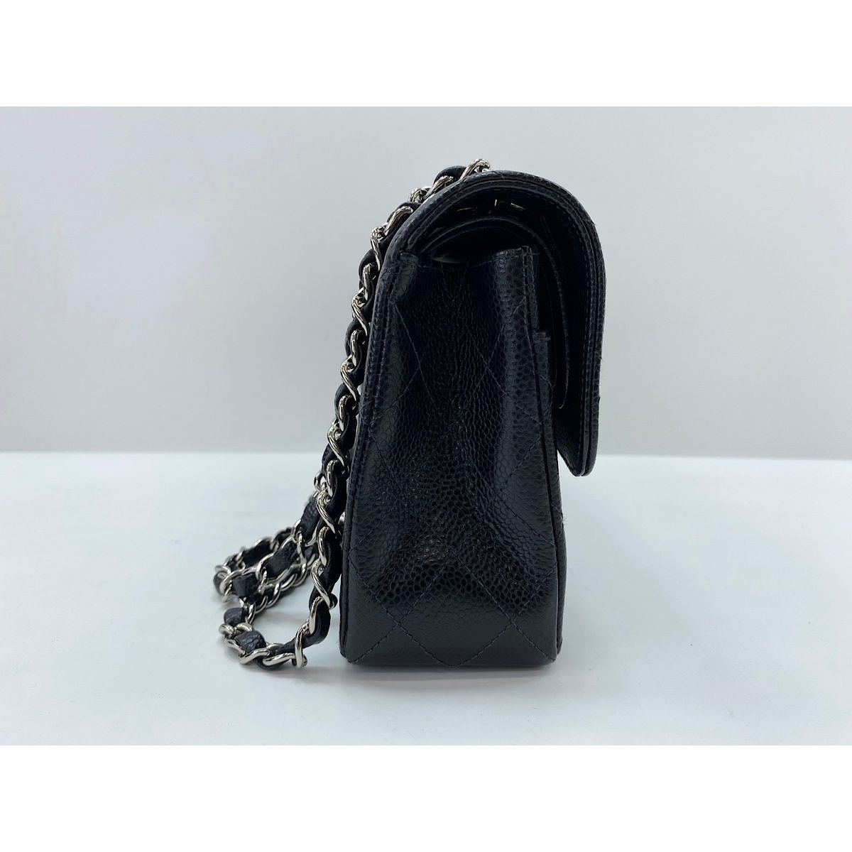 Chanel Shoulder Bag Quilted — view 4