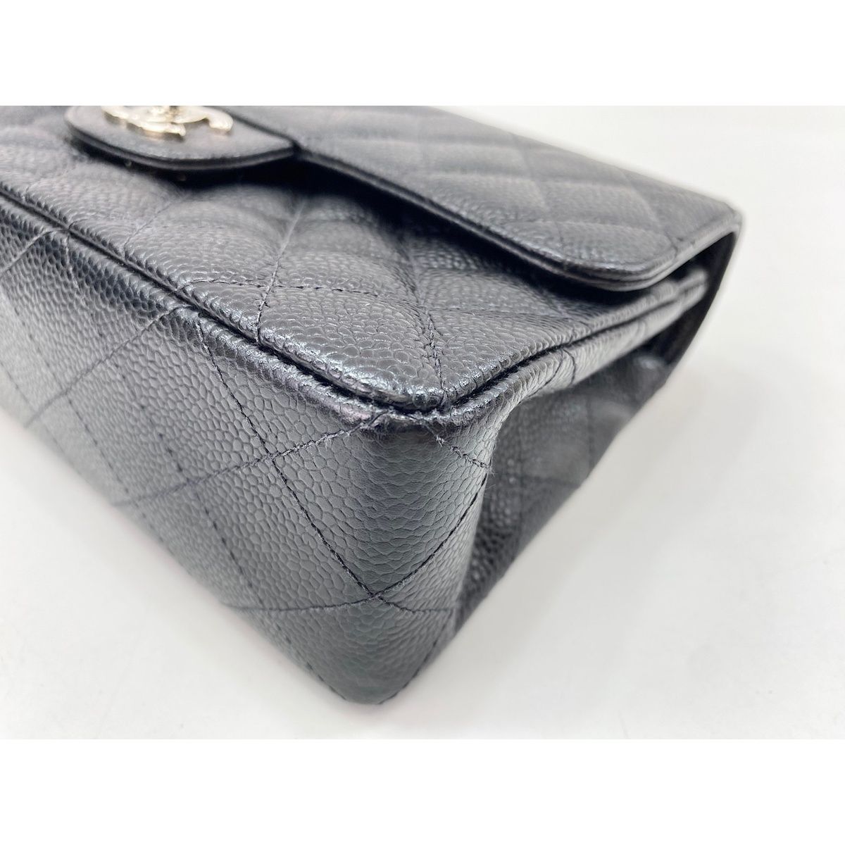 Chanel Shoulder Bag Quilted — view 7