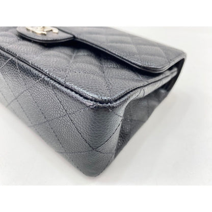 Chanel Shoulder Bag Quilted — view 7