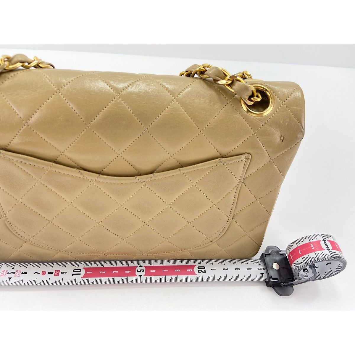 Chanel Shoulder Bag Quilted — view 4