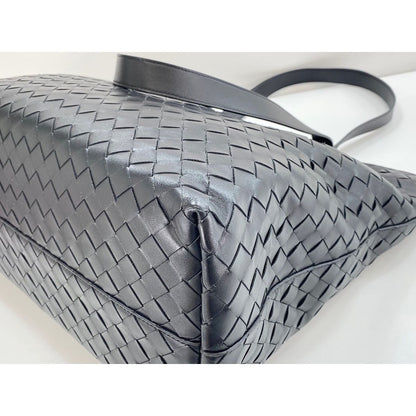 Bottega Veneta Tote Bag Black — view 7