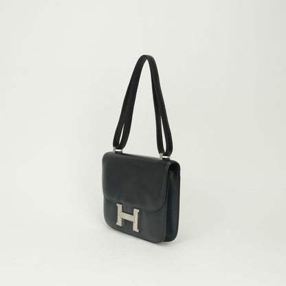 Hermes Constance 23 Shoulder Bag Box Calf Noir Black Silver — view 2