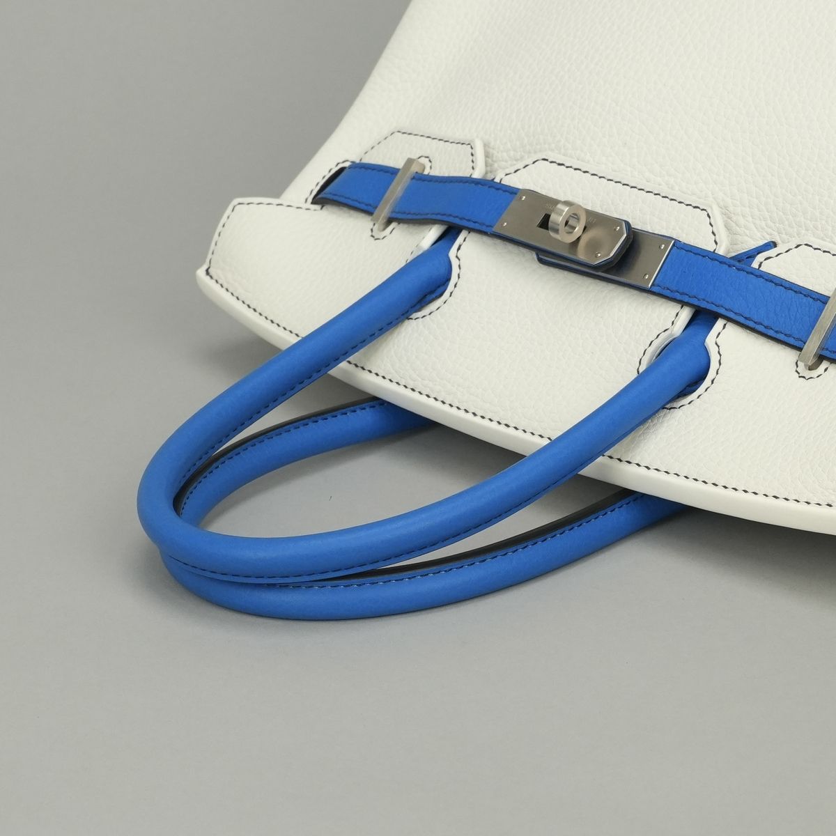 Hermes Birkin 30 Tote Bag Taurillon Clemence Blanc Blue Bleu Zellige White Matte — view 4