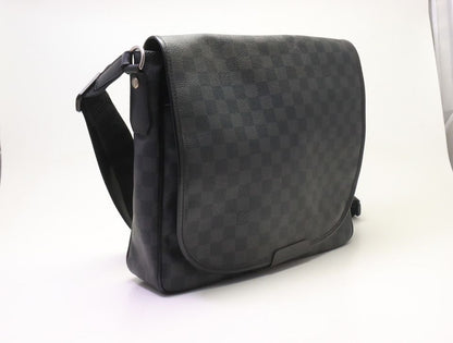 Louis Vuitton Damier Graphite Daniel MM Shoulder Bag — view 4