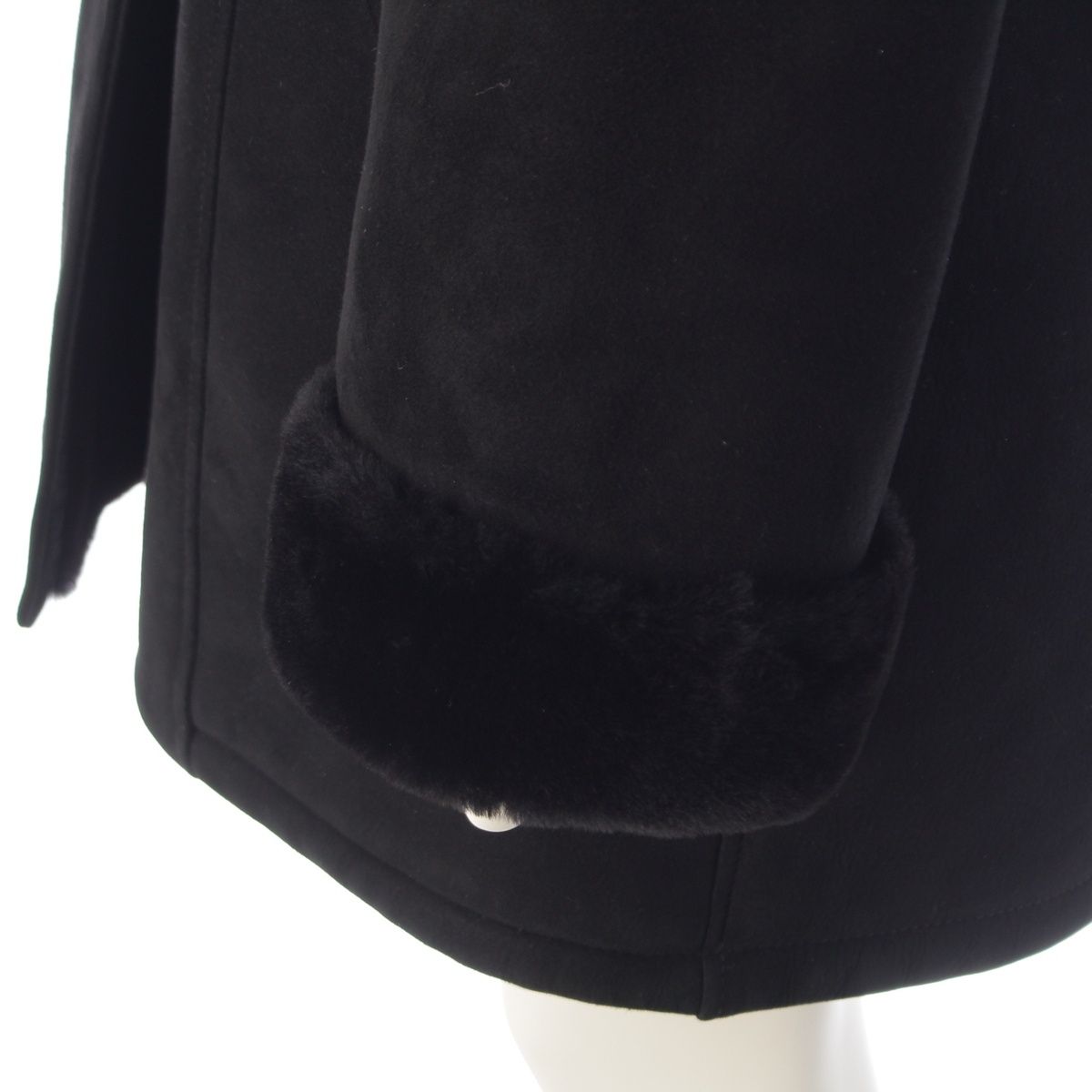 Loewe Cowhide Shearling Vintage Logo Button Coat Black 40 — view 7