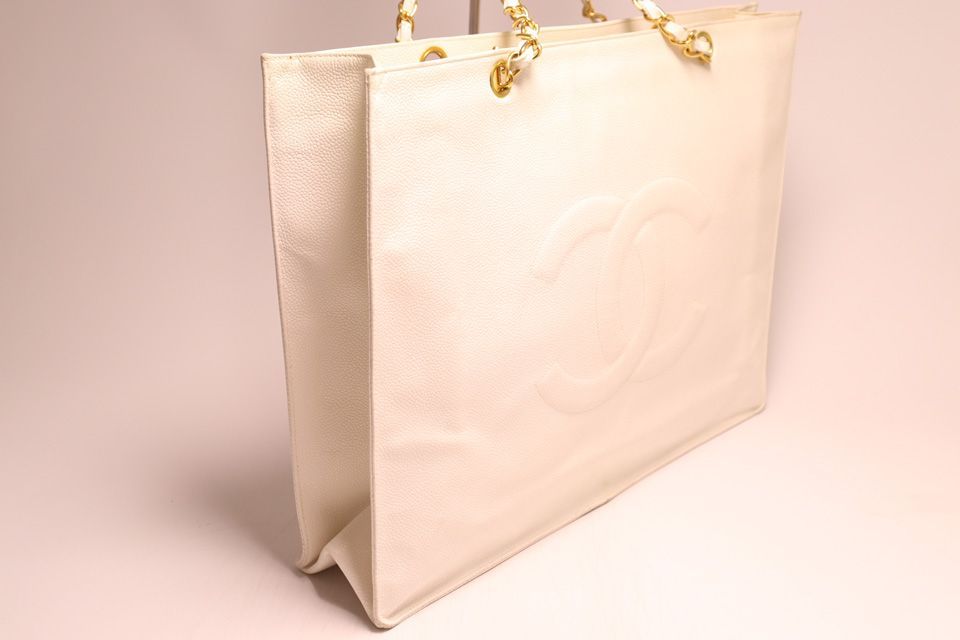 Chanel Caviar Leather Jumbo CC Logo White Chain Tote Bag — view 4