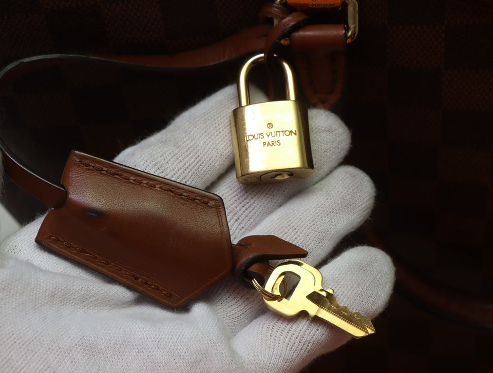 Louis Vuitton Damier Belmont 2-Way Tote Bag — view 8