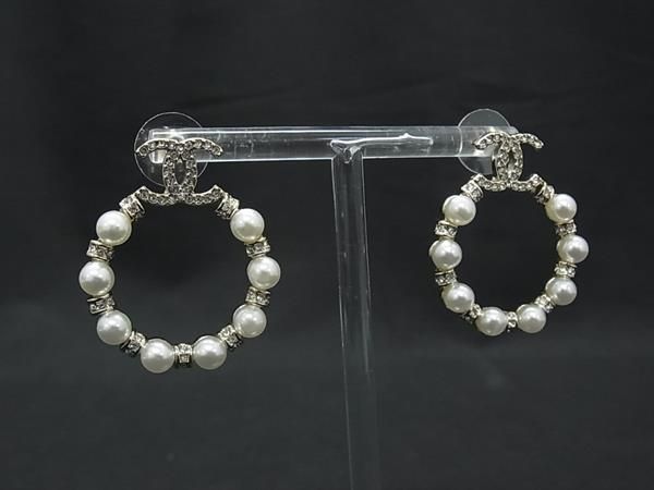 Chanel CC Logo C Rhinestone Earrings Gold Ivory