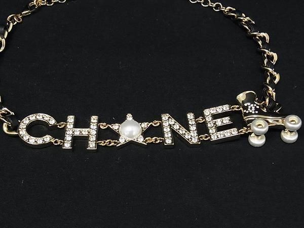 Chanel Logo CC Leather Rhinestone Pearl Roller Skates Necklace Gold — view 2
