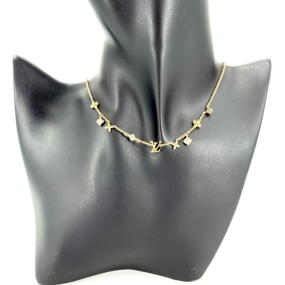 Louis Vuitton Necklace LV in the Sky Pendant with Adjustable Star Rhinestone — view 3