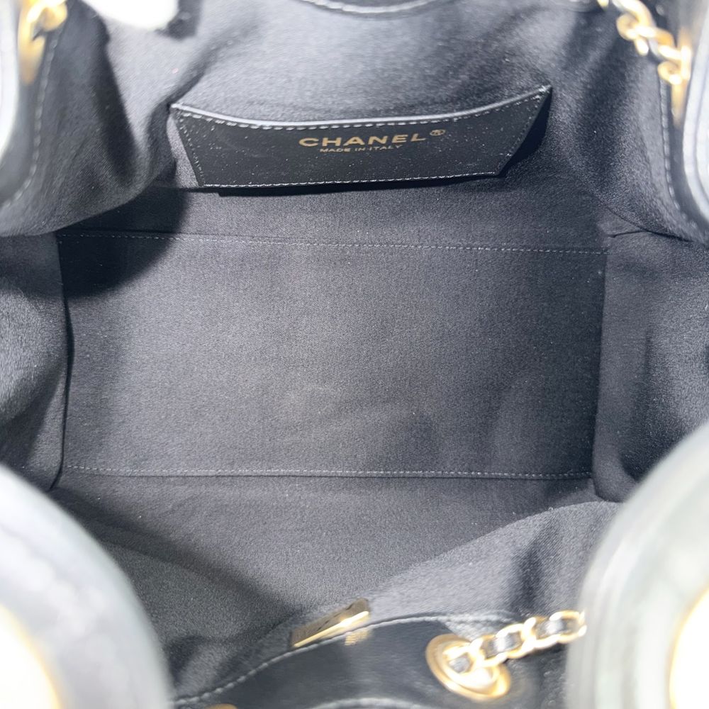 Chanel Shoulder Bag 25 Small Handle Chain CC Logo Caviar Leather Black Gold — view 4