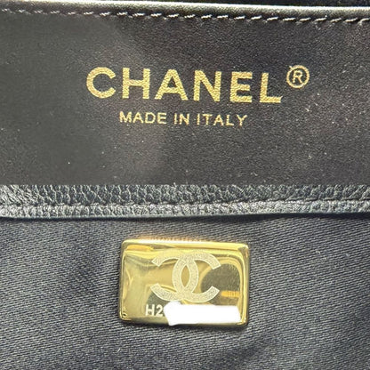 Chanel Shoulder Bag 25 Small Handle Chain CC Logo Caviar Leather Black Gold — view 5