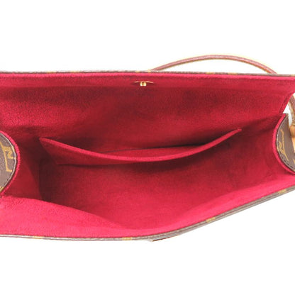 Louis Vuitton Shoulder Bag — view 6