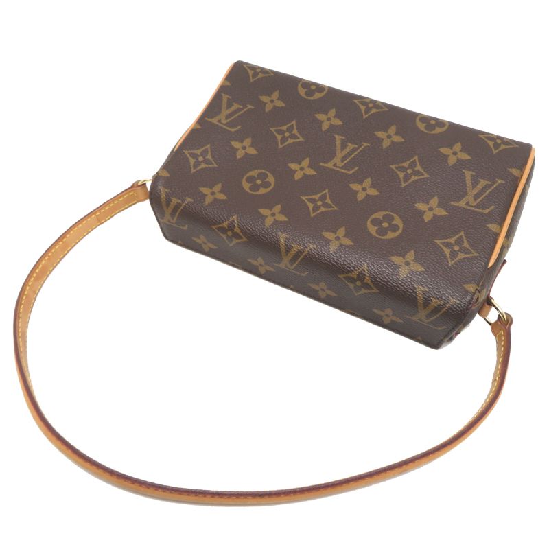Louis Vuitton Shoulder Bag — view 4