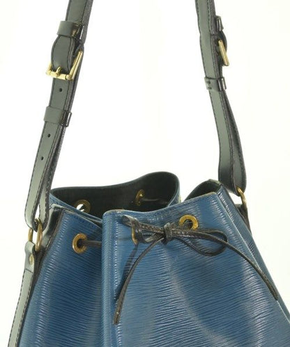 Louis Vuitton Shoulder Bag — view 5