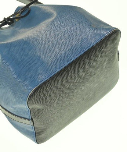 Louis Vuitton Shoulder Bag — view 7