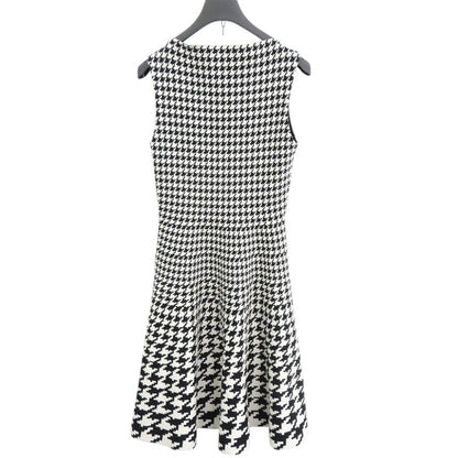 Dior Houndstooth Sleeveless Flare Knit Cotton White Black Dress 36 — view 2