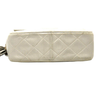 Chanel Shoulder Bag CC Logo Lambskin White — view 5