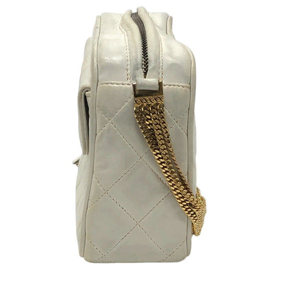 Chanel Shoulder Bag CC Logo Lambskin White — view 2