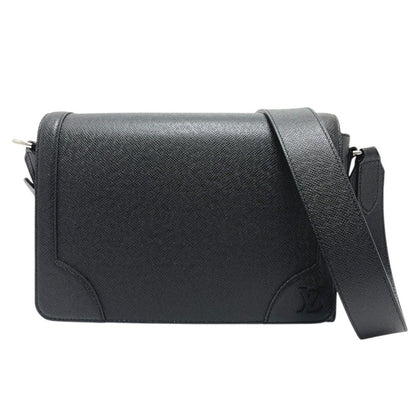 Louis Vuitton Shoulder Bag New Flap Messenger M Taiga Leather Noir Black